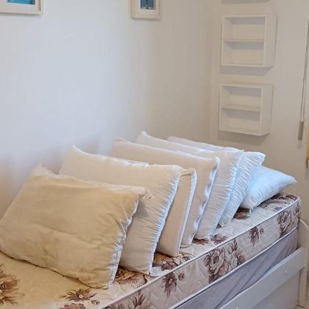 Toninhas - Condominio Wembley Tenis F201 Ubatuba Eksteriør bilde